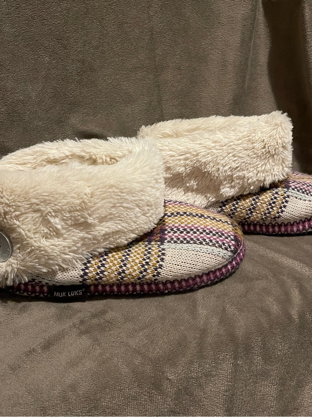Muk Luks Cream Knit Clog Slippers Faux-Fur Cuff and Lining Striped